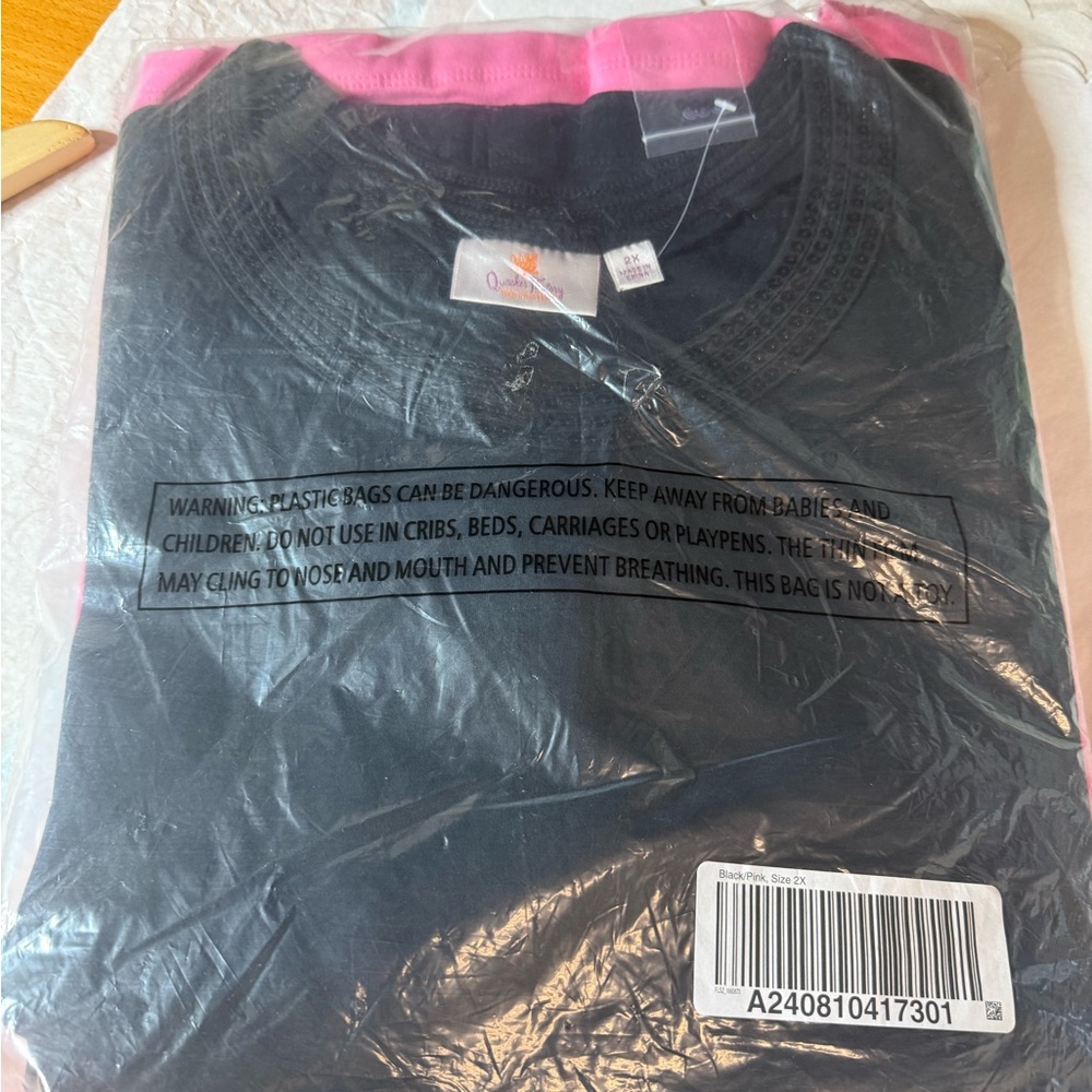 🌟Quacker Factory Sparkle Tee🌟 - Picture 8 of 8